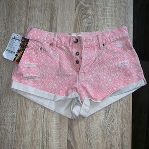 Pink Roxy shorts, never worn. Size 25